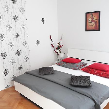 Rooms Miletic Near The Palace Split Extérieur photo