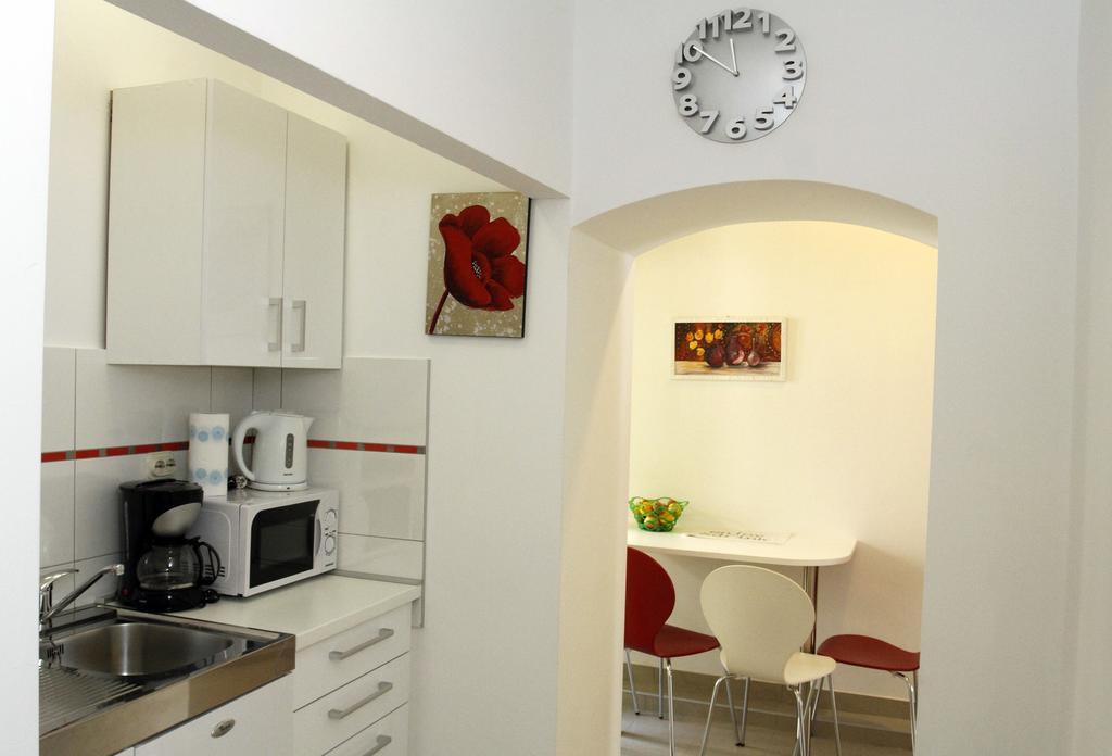 Rooms Miletic Near The Palace Split Chambre photo
